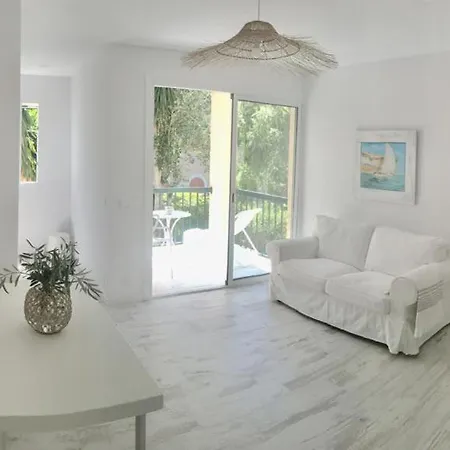& Relax Apartment